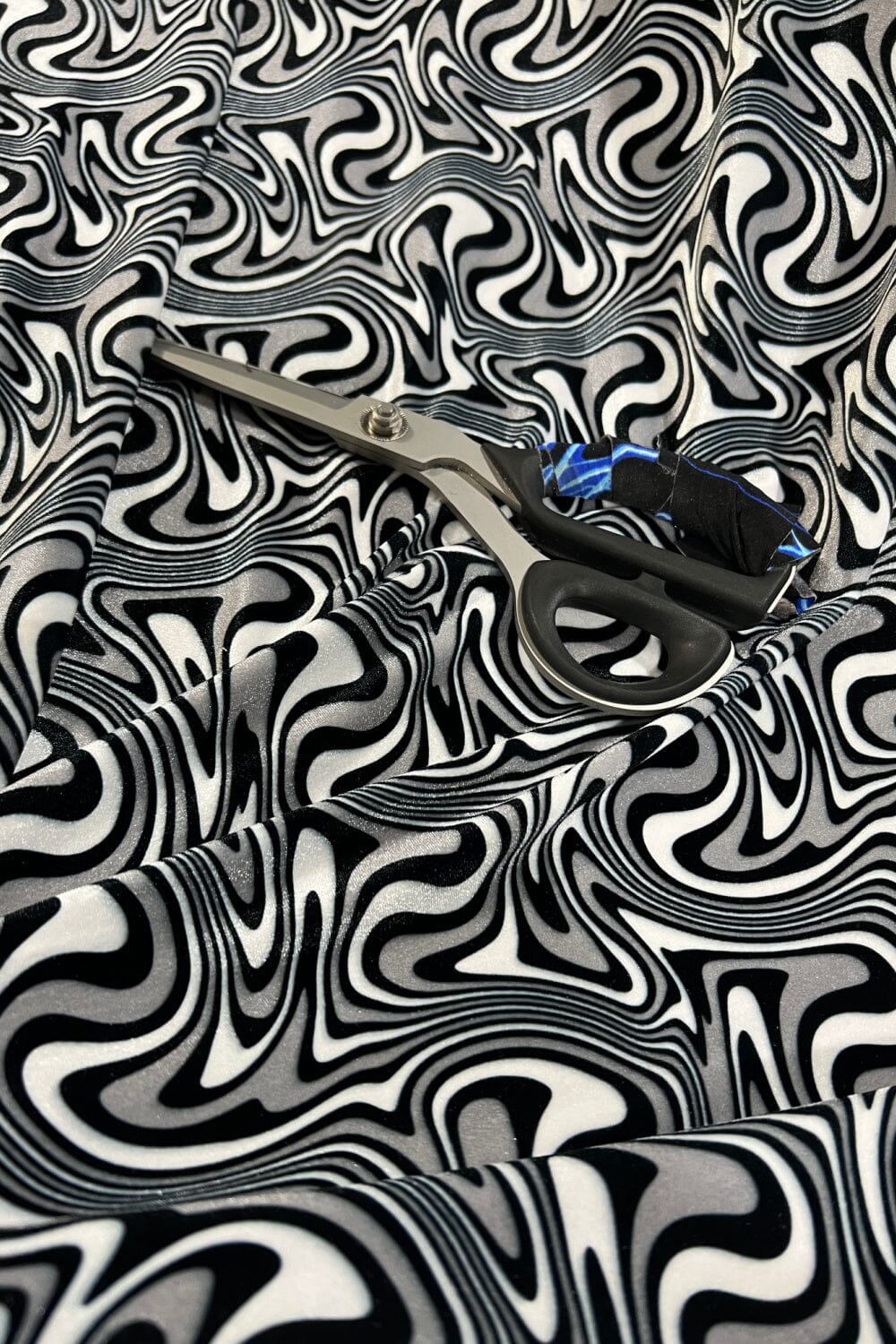 Distortion Stretch Velvet